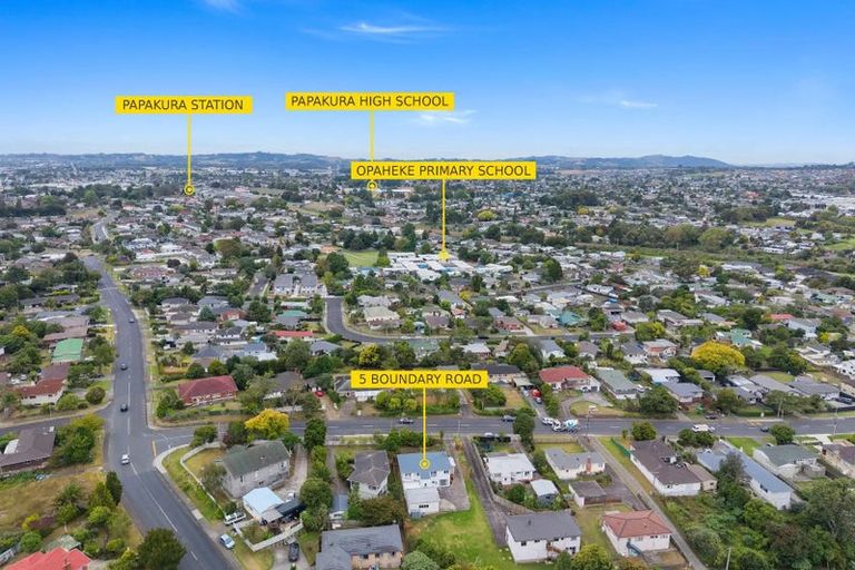 Photo of property in 5 Boundary Road, Opaheke, Papakura, 2113