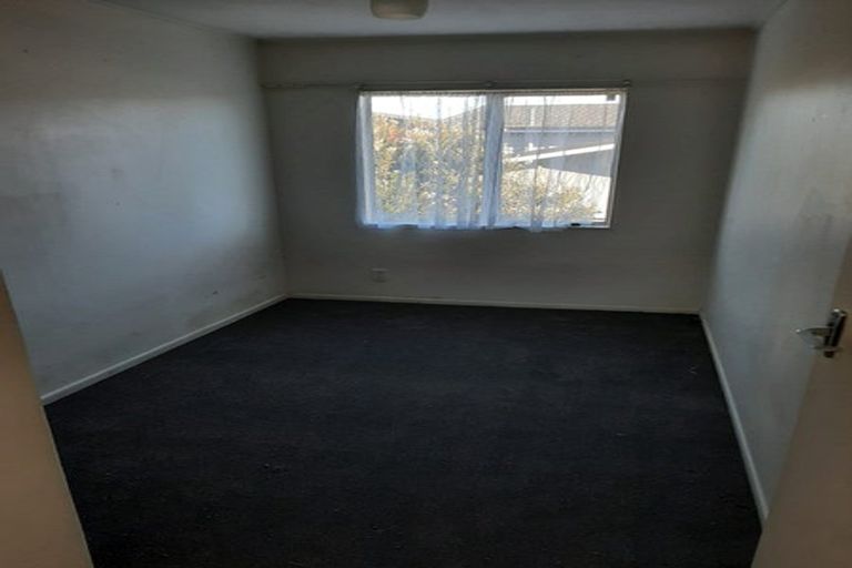 Photo of property in 1/112 Dowse Drive, Maungaraki, Lower Hutt, 5010