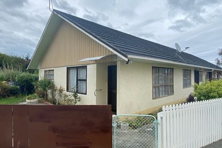 Photo of property in 17c York Street, Gonville, Whanganui, 4501