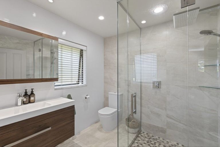 Photo of property in 55 Shelter Grove, Frankleigh Park, New Plymouth, 4310