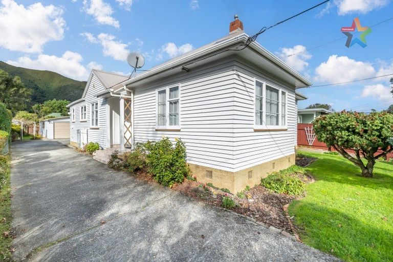 Photo of property in 13 Godley Street, Waterloo, Lower Hutt, 5011