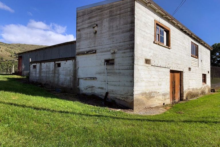 Photo of property in 250 Ripponvale Road, Cromwell, 9384