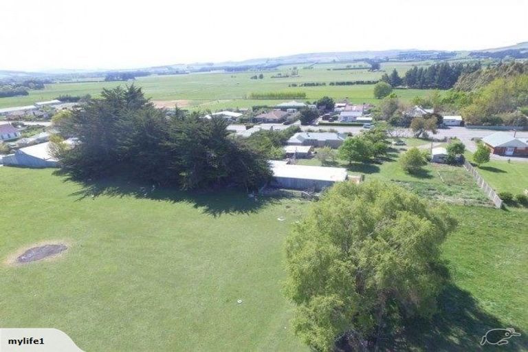 Photo of property in 37 Princes Street, Waikari, 7420