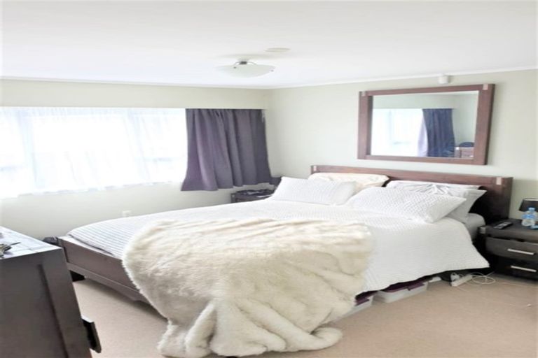 Photo of property in 16 Seattle Grove, Totara Park, Upper Hutt, 5018