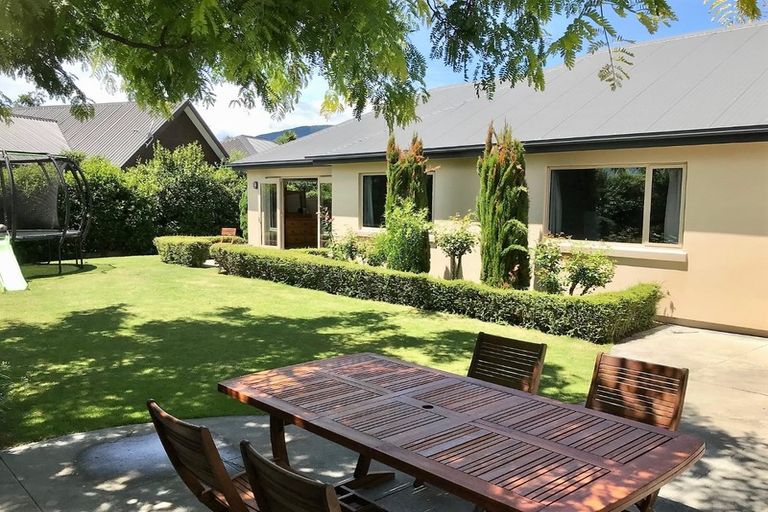 Photo of property in 21 Magnolia Place, Richmond, 7020