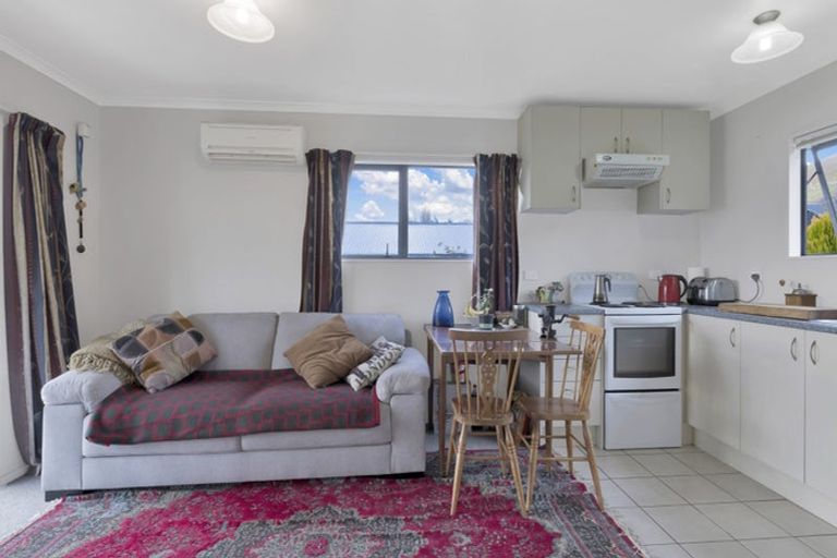 Photo of property in 69 Princes Street, Waikari, 7420