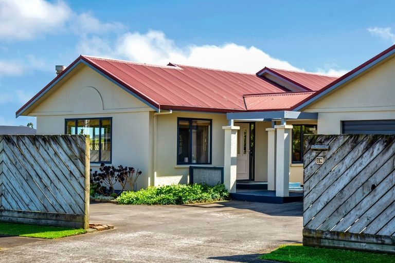 Photo of property in 18 Fantham Street, Hawera, 4610