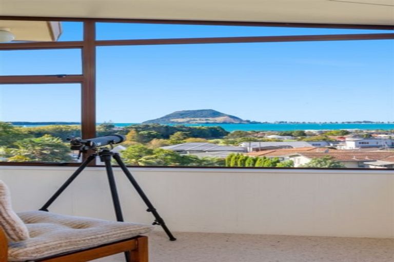 Photo of property in 17a Seaview Road, Otumoetai, Tauranga, 3110