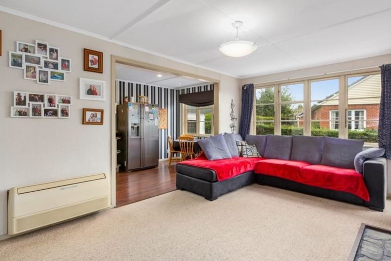 Photo of property in 19 Rennie Street, Green Island, Dunedin, 9018