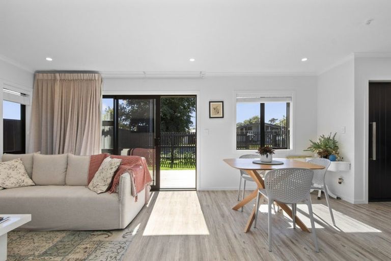 Photo of property in 1/59 Oakfield Crescent, Pukete, Hamilton, 3200