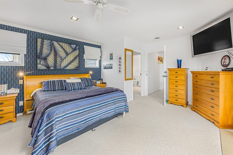 Photo of property in 9 San Marino Drive, Henderson, Auckland, 0612