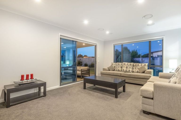 Photo of property in 9 Christow Court, Paraparaumu, 5032