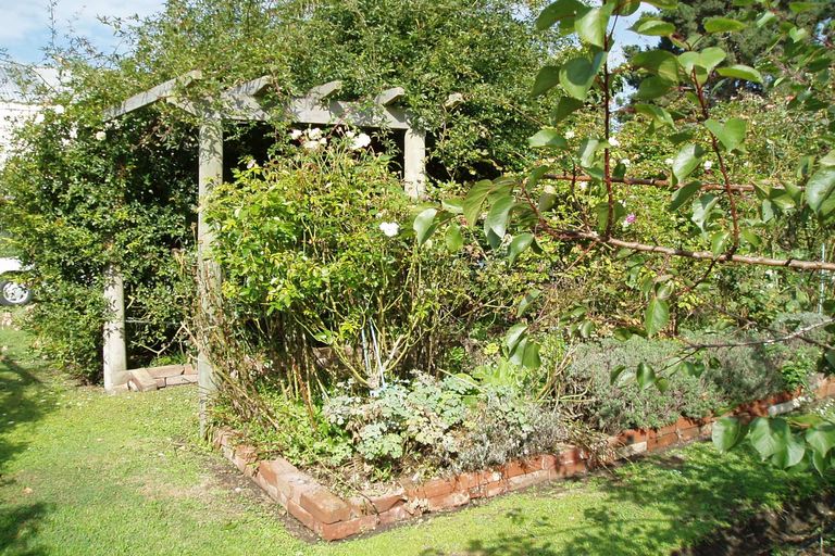 Photo of property in Belvoir House, 169 Mcnamaras Road, Waimate, 7979