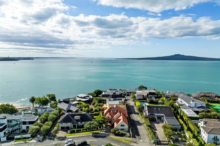 Photo of property in 16 Selwyn Avenue, Mission Bay, Auckland, 1071