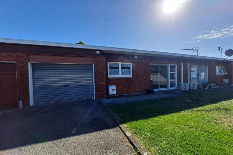 Photo of property in 43a Lismore Street, Strandon, New Plymouth, 4312