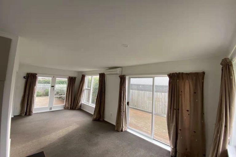 Photo of property in 66 Staveley Street, Avonhead, Christchurch, 8042