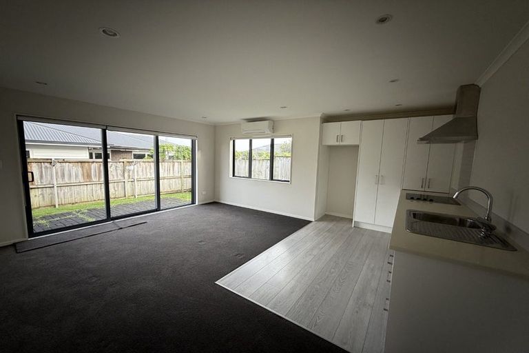 Photo of property in 4 Pohue Avenue, Huapai, Kumeu, 0810
