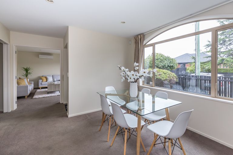 Photo of property in 24 Cooke Street, Somerfield, Christchurch, 8024