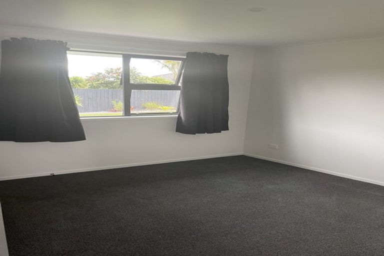 Photo of property in 52 Ata-mahina Way, Ruakaka, 0116