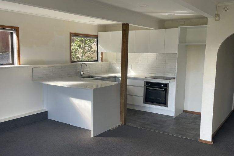 Photo of property in 17 Phillip Avenue, Glen Eden, Auckland, 0602