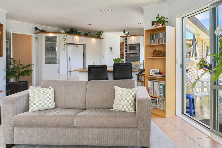 Photo of property in 25 Hoyte Place, Pukehangi, Rotorua, 3015