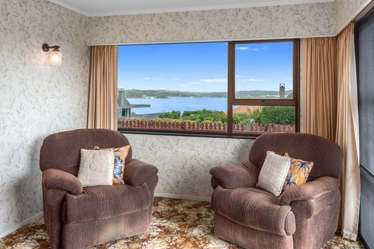 Photo of property in 10 Gould Street, Russell, 0202