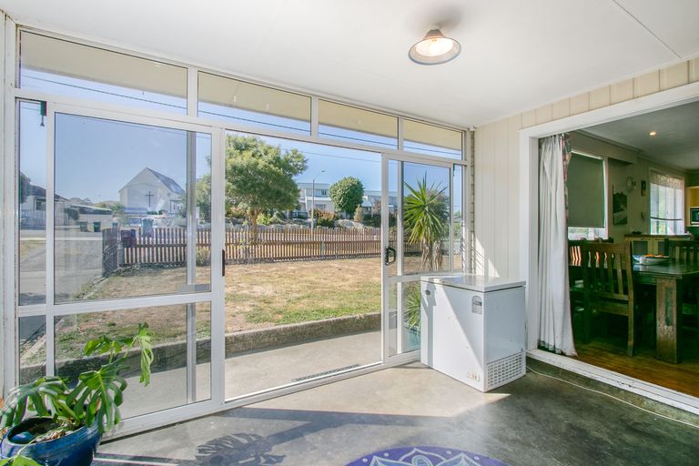 Photo of property in 68 Middle Road, Havelock North, 4130