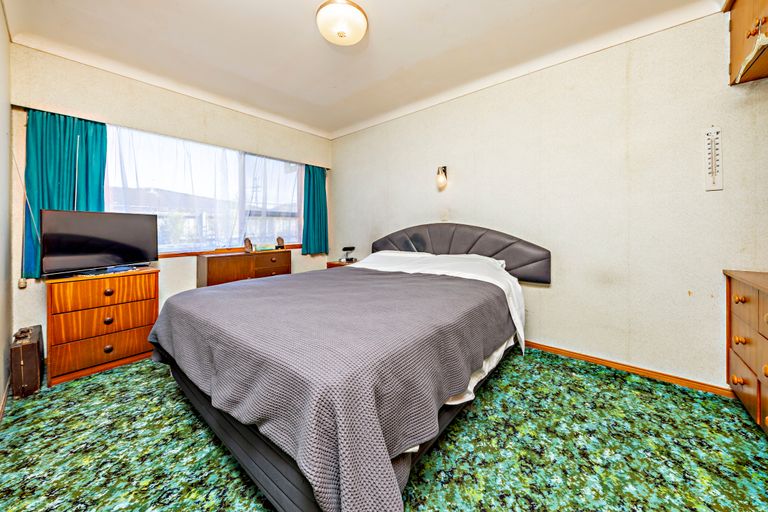 Photo of property in 1/580 Massey Road, Mangere, Auckland, 2022