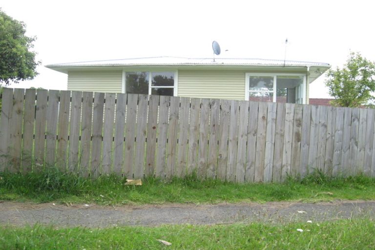 Photo of property in 31 Convair Crescent, Mangere, Auckland, 2022