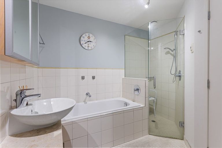Photo of property in 415/11 Tamariki Avenue, Kelston, Auckland, 0602