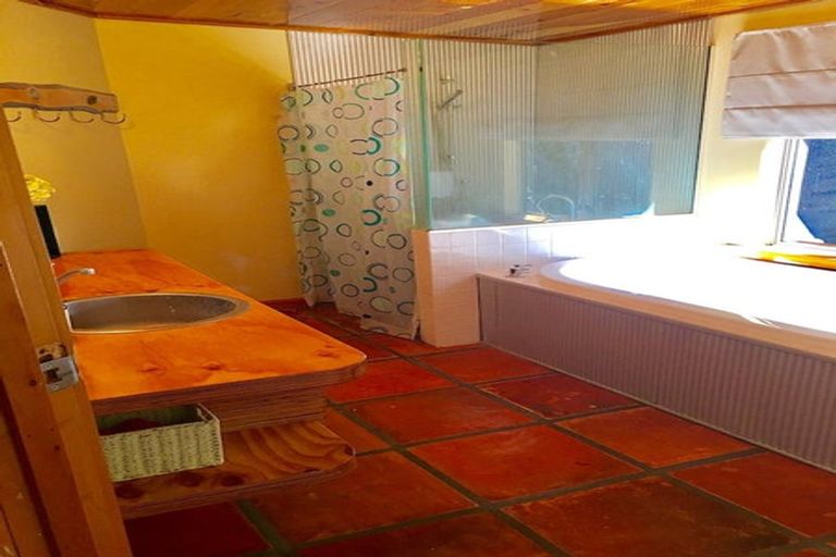 Photo of property in Cob Cottage, 170 Main Rd Spring Grove, Brightwater, Wakefield, 7095