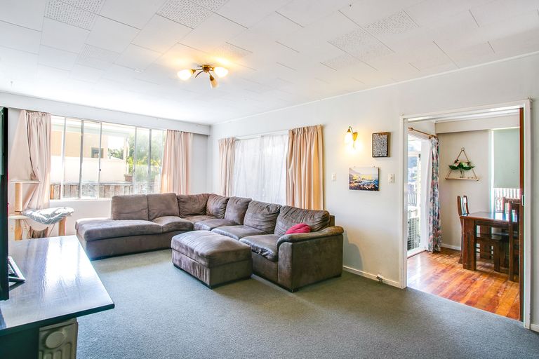 Photo of property in 68 Middle Road, Havelock North, 4130