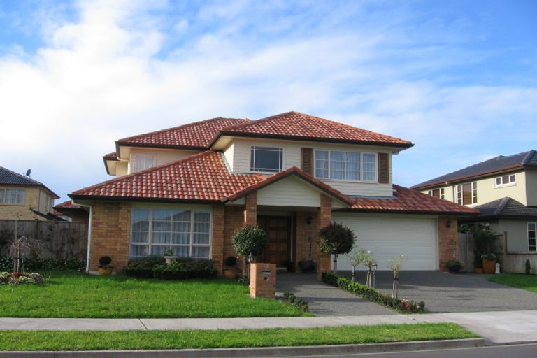 Photo of property in 12 Earlshall Drive, Flat Bush, Auckland, 2016