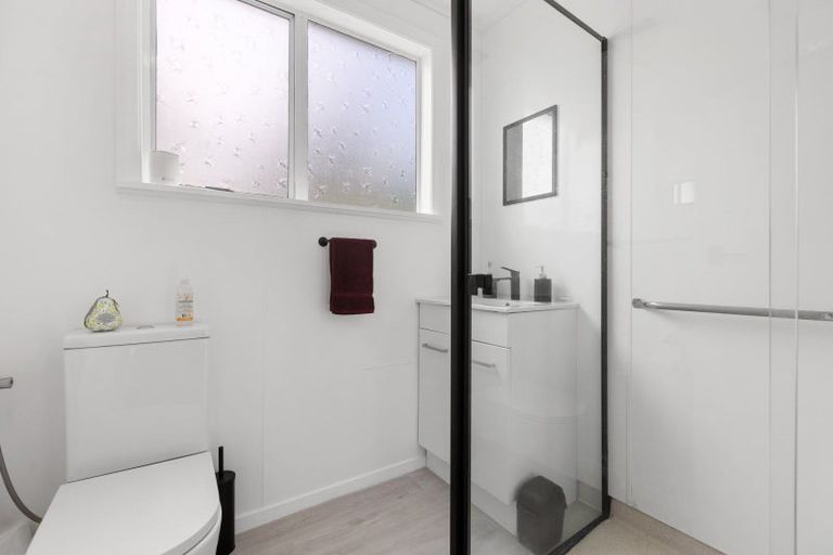 Photo of property in 58 Glenpark Avenue, Frankleigh Park, New Plymouth, 4310