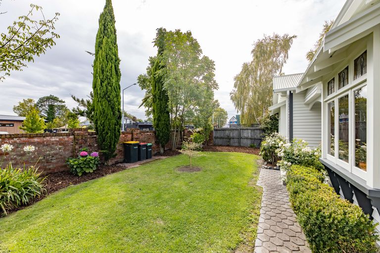 Photo of property in 120 Warrington Street, Mairehau, Christchurch, 8013