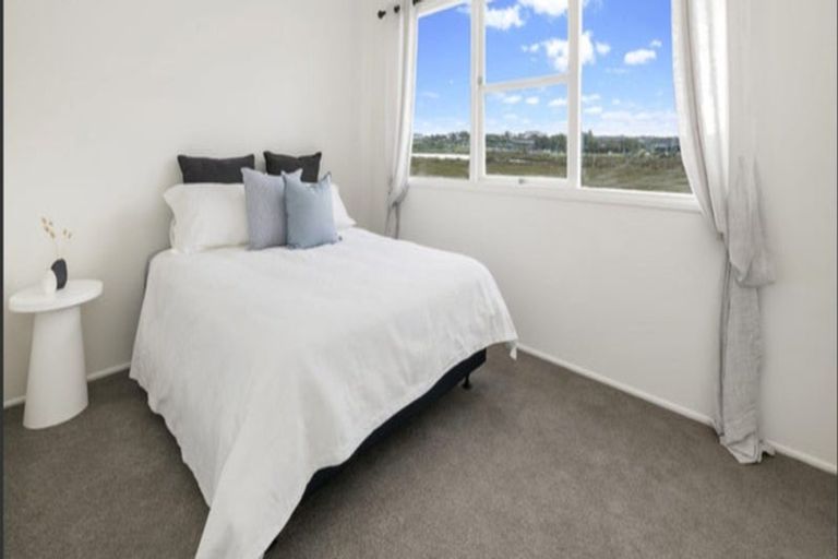 Photo of property in 2 Francis Street, Hauraki, Auckland, 0622