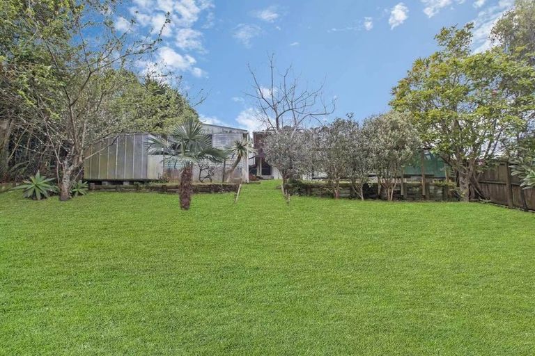 Photo of property in 37 Chorley Avenue, Massey, Auckland, 0614