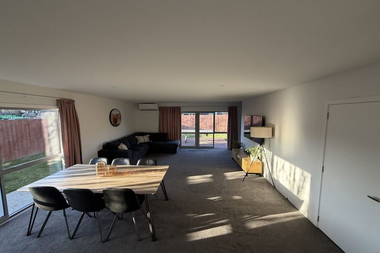 Photo of property in 2/9 Ottawa Road, Wainoni, Christchurch, 8061