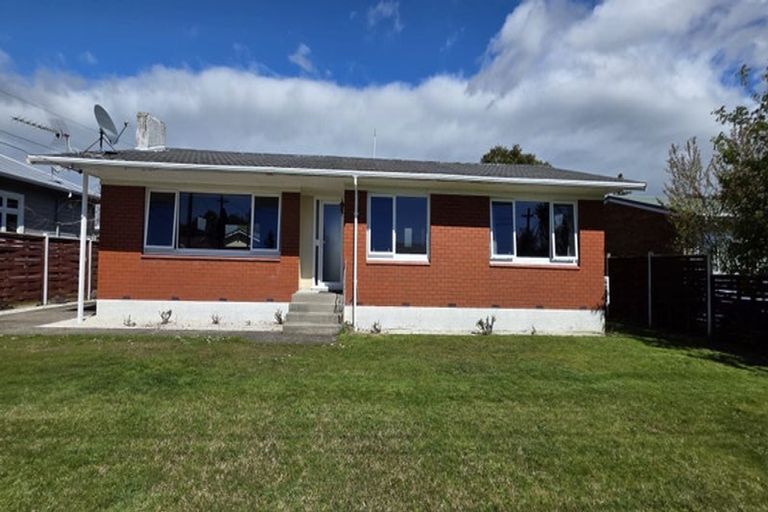 Photo of property in 12 Martin Street, Utuhina, Rotorua, 3015