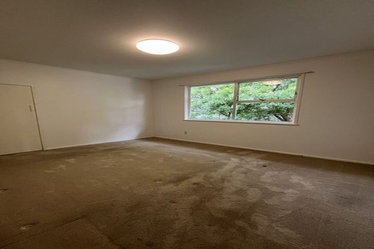 Photo of property in 32 Powrie Street, Glenfield, Auckland, 0629