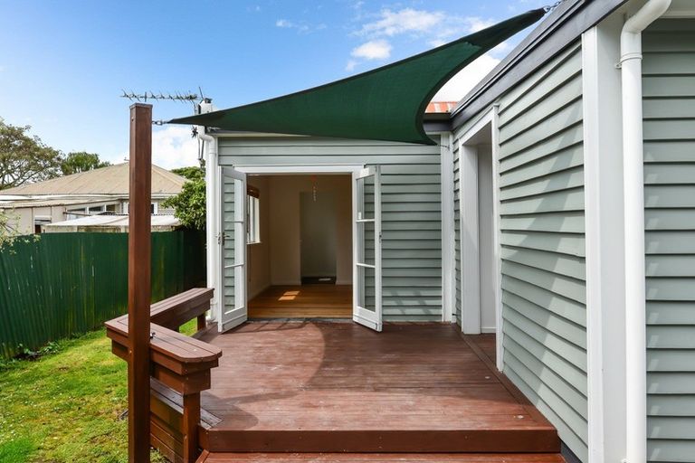 Photo of property in 20 Kiwi Avenue, Forest Lake, Hamilton, 3200