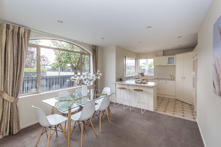 Photo of property in 24 Cooke Street, Somerfield, Christchurch, 8024