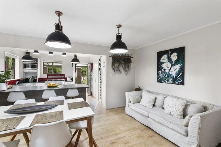 Photo of property in 11 Avian Crescent, Blue Mountains, Upper Hutt, 5371