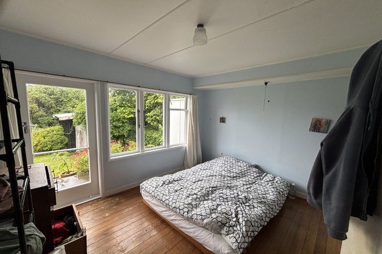 Photo of property in 10 Tainui Street, Welbourn, New Plymouth, 4312