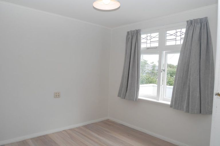 Photo of property in 5 Allen Road, Raumati Beach, Paraparaumu, 5032