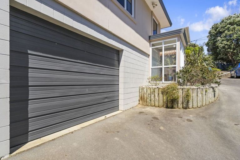 Photo of property in 63 The Drive, Tawa, Wellington, 5028