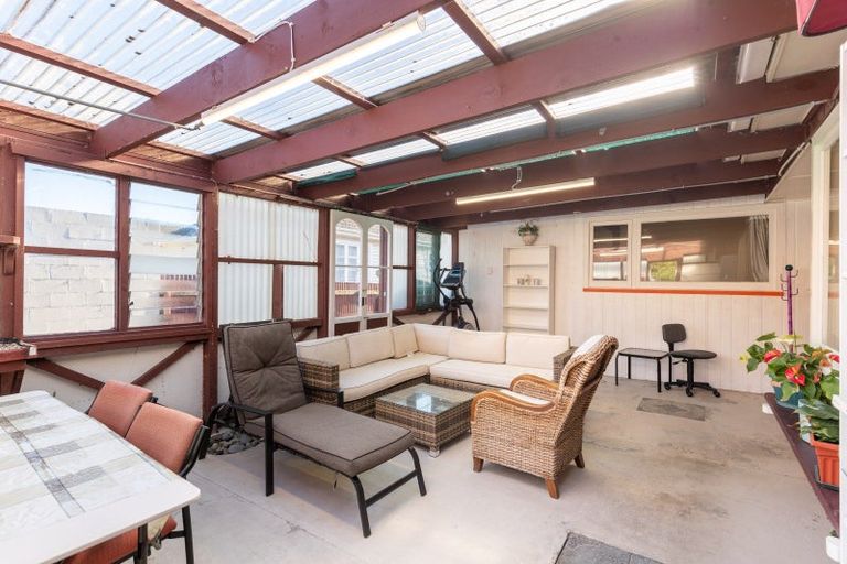 Photo of property in 15 Hay Street, Wainuiomata, Lower Hutt, 5014