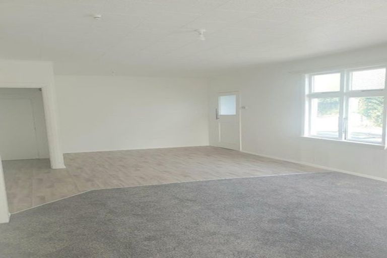 Photo of property in 115-117 Shakespeare Road, Bluff Hill, Napier, 4110
