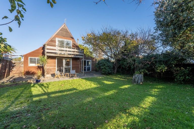 Photo of property in 19a Bahama Crescent, Paraparaumu Beach, Paraparaumu, 5032