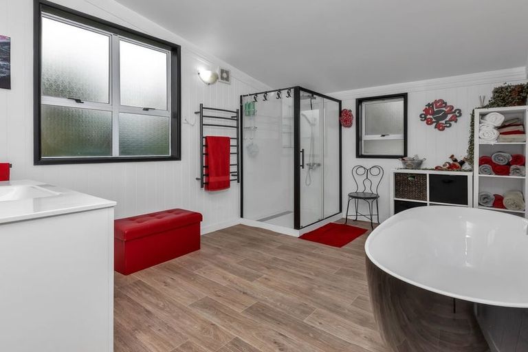 Photo of property in Taipuha Sett Road, Taipuha, Paparoa, 0571